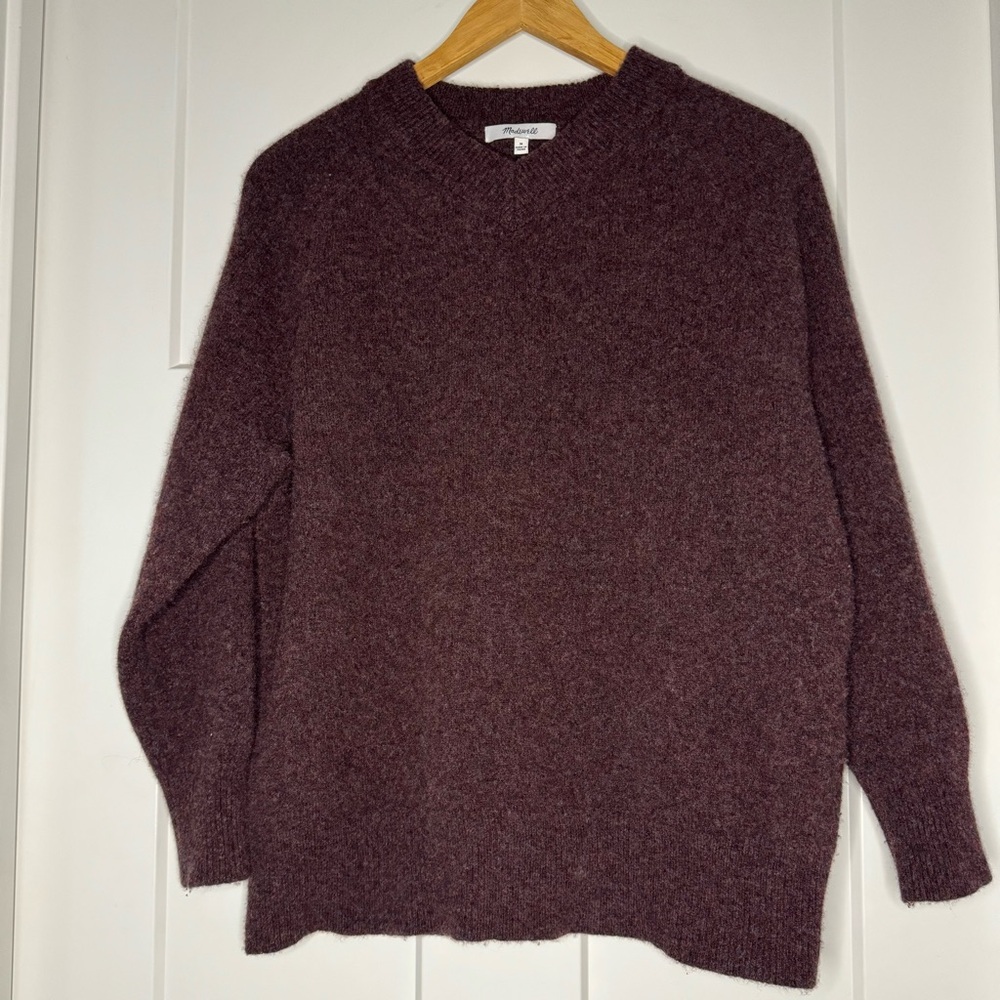 Madewell (Re)Generative Wool V-neck Sweater in Boysenberry